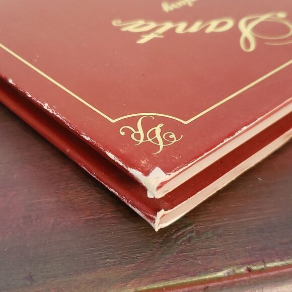 "History of Santa" Vintage Hardcover Book - Duncan Royale (1987) - Picture 6 of 10